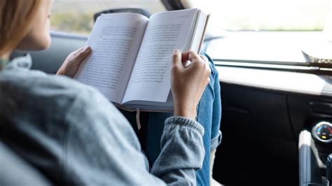 arabada kitap okurken neden mide bulanır